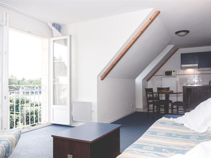 Terres De France - Appart'Hotel ลาโรช-โพเซย์ ภายนอก รูปภาพ
