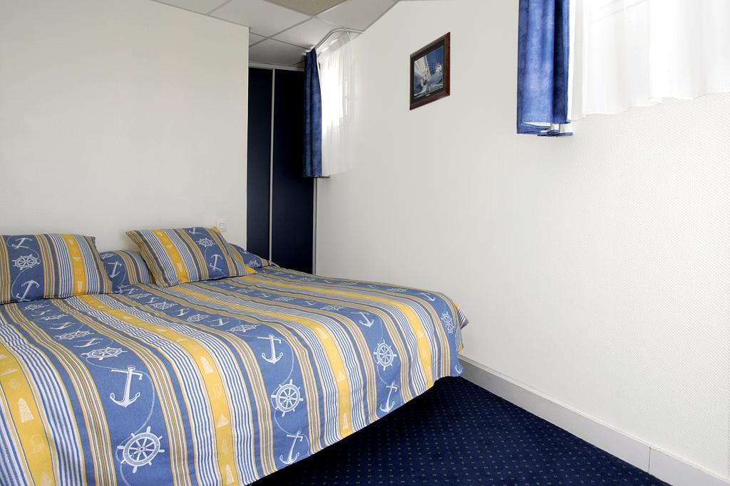 Terres De France - Appart'Hotel ลาโรช-โพเซย์ ภายนอก รูปภาพ
