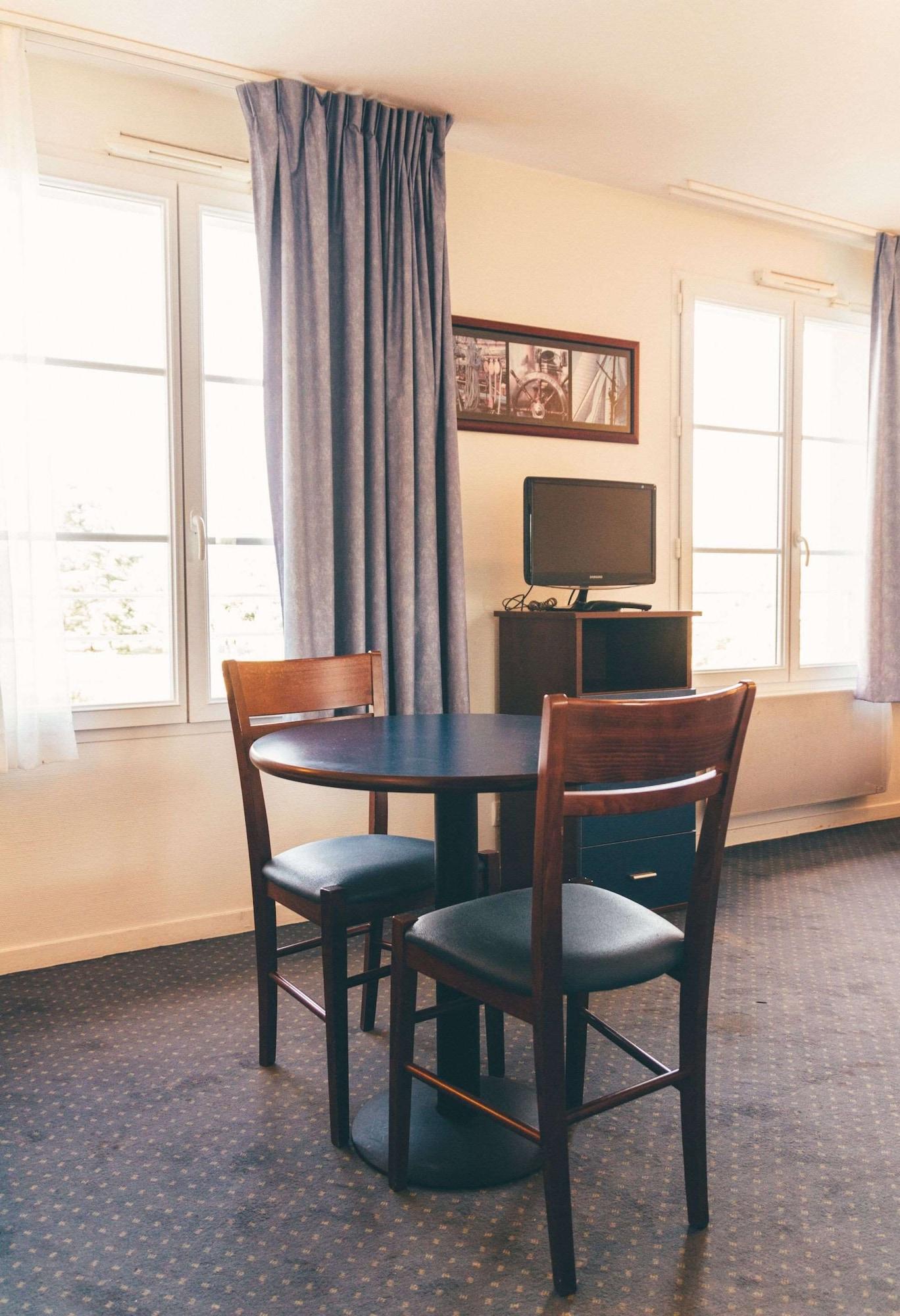 Terres De France - Appart'Hotel ลาโรช-โพเซย์ ภายนอก รูปภาพ