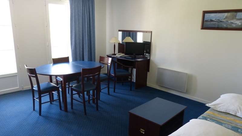 Terres De France - Appart'Hotel ลาโรช-โพเซย์ ห้อง รูปภาพ
