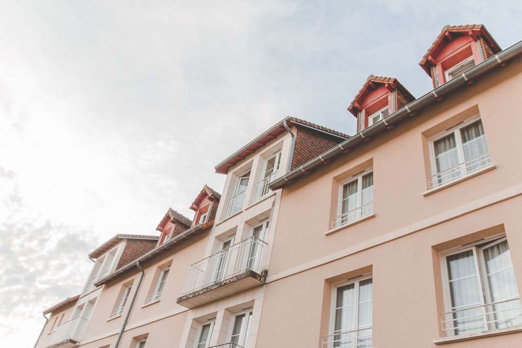 Terres De France - Appart'Hotel ลาโรช-โพเซย์ ภายนอก รูปภาพ